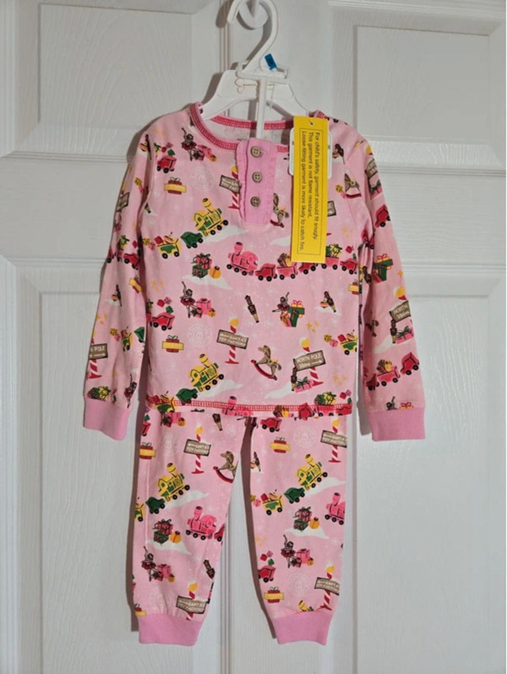 Mud pie winter pajama set size 24 months.